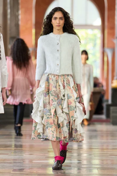Look 20